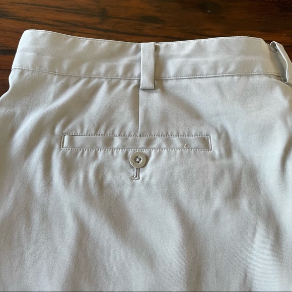 Nike Golf Dri Fit Shorts Size 42 - Picture 7 of 9